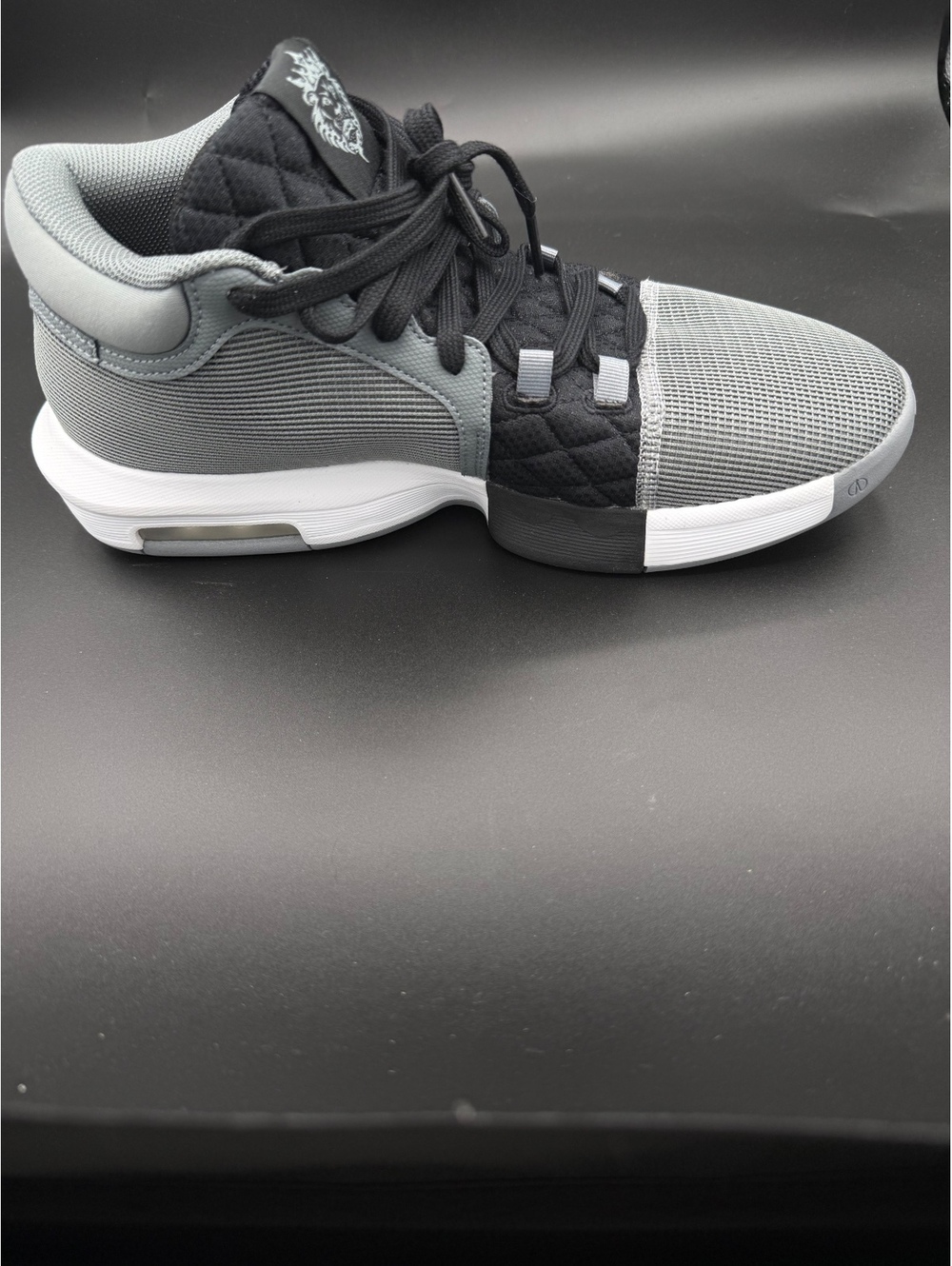 NIKE LEBRON WITNESS 8 BASKETBALL SHOES GREY FB2239-004 NEW - Picture 2 of 9